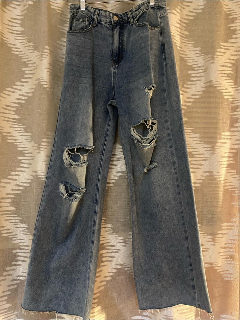 Cider Distressed Blue Jeans